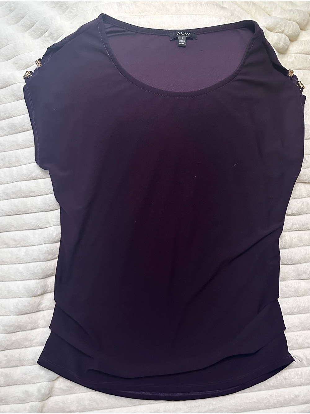 AUW Plum Scoop Neck Tank with Gold Shoulder Accents